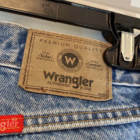Wrangler Relaxed Fit Jeans 48x30 - Picture 7 of 9